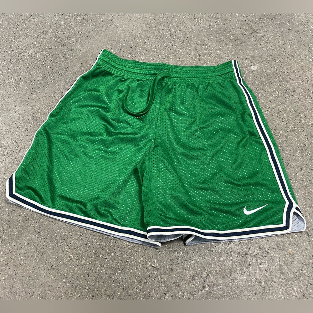 Super Rare Vintage 90s Nike America Soccer Shorts Green Satin Silky Glanz Small - Picture 2 of 9